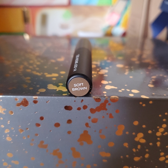 Revitalash Hi-Def Brow Gel in Soft Brown 3 ml - Picture 4 of 4